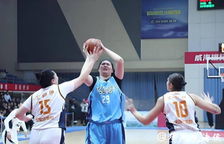 “小巨人”张子宇迎来WCBA首秀